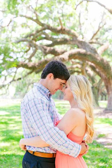 Colorful-Boone-Hall-Charleston-Engagement-Session_0015