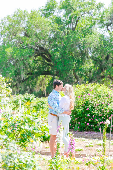Colorful-Boone-Hall-Charleston-Engagement-Session_0036