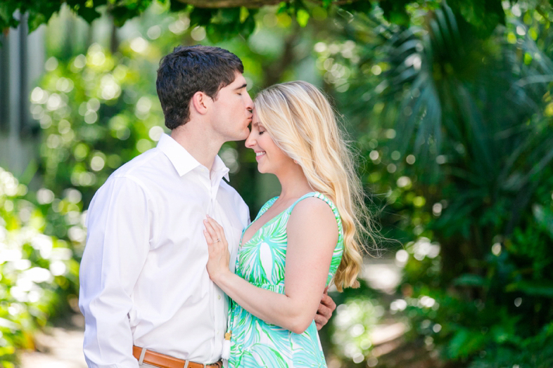 Colorful-Boone-Hall-Charleston-Engagement-Session_0076