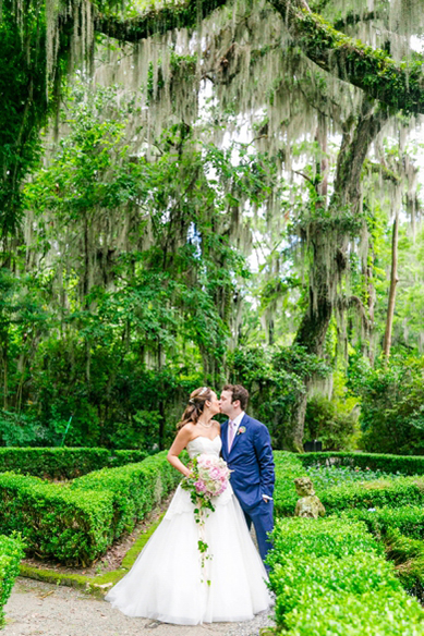 Pastel-Magnolia-Plantation-Veranda-Wedding_0033