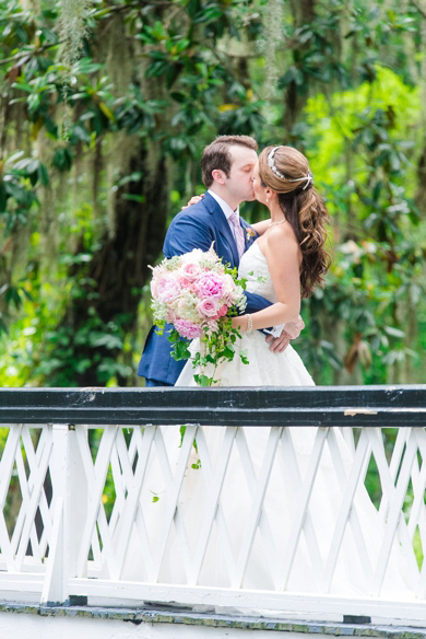 Pastel-Magnolia-Plantation-Veranda-Wedding_0041