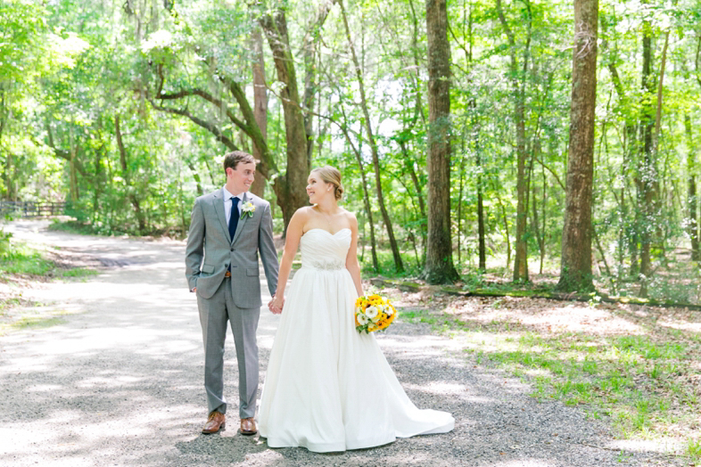 Yellow-Navy-Oak-Pointe-Plantation-Wedding_0042