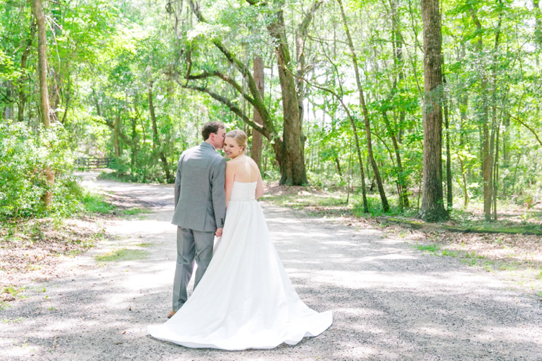 Yellow-Navy-Oak-Pointe-Plantation-Wedding_0047