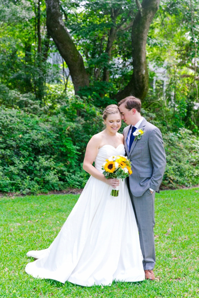 Yellow-Navy-Oak-Pointe-Plantation-Wedding_0053