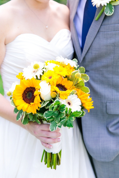 Yellow-Navy-Oak-Pointe-Plantation-Wedding_0054