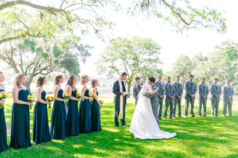 Yellow-Navy-Oak-Pointe-Plantation-Wedding_0104