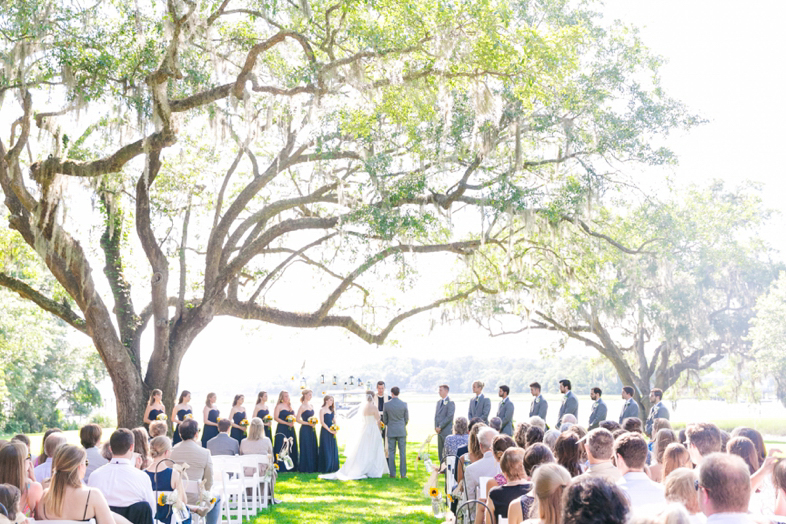 Yellow-Navy-Oak-Pointe-Plantation-Wedding_0105