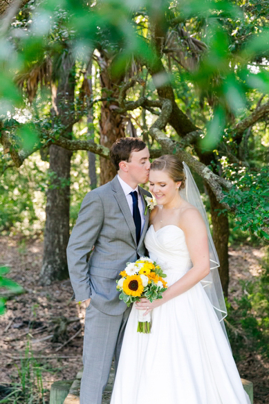 Yellow-Navy-Oak-Pointe-Plantation-Wedding_0130