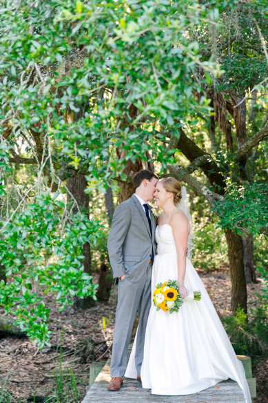 Yellow-Navy-Oak-Pointe-Plantation-Wedding_0132