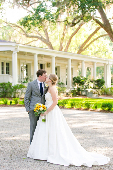 Yellow-Navy-Oak-Pointe-Plantation-Wedding_0135