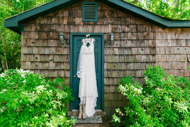 Rustic-Pastel-Wedding-at-Magnolia-Plantation_0001