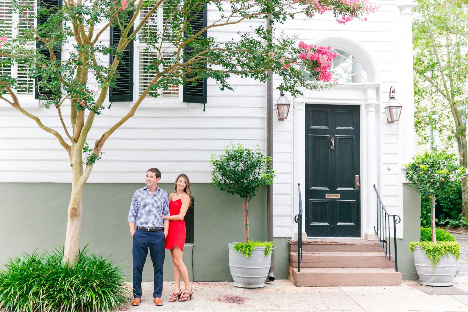 Red-Blue-Downtown-Charleston-Engagement-Session_0014