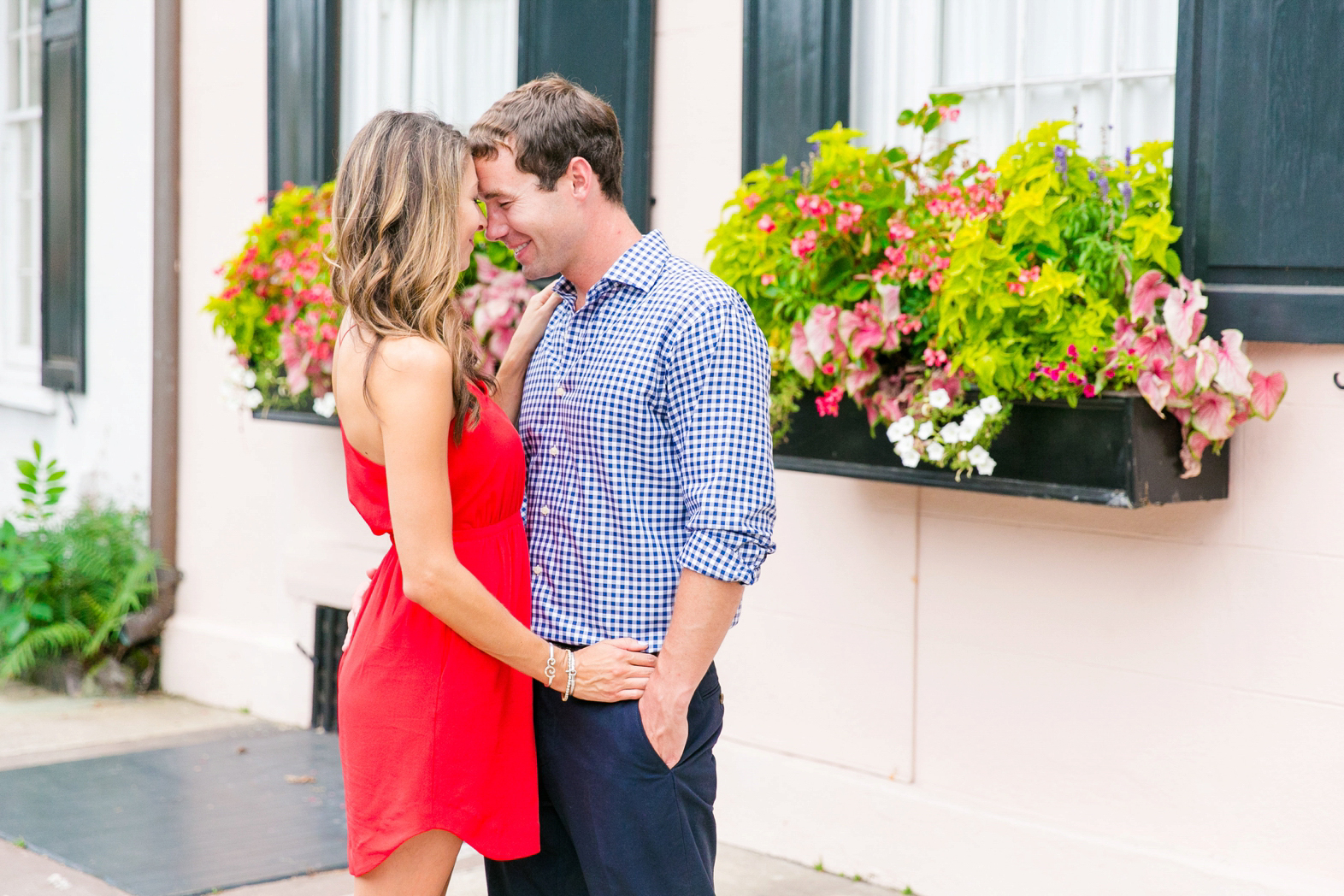 Red-Blue-Downtown-Charleston-Engagement-Session_0020