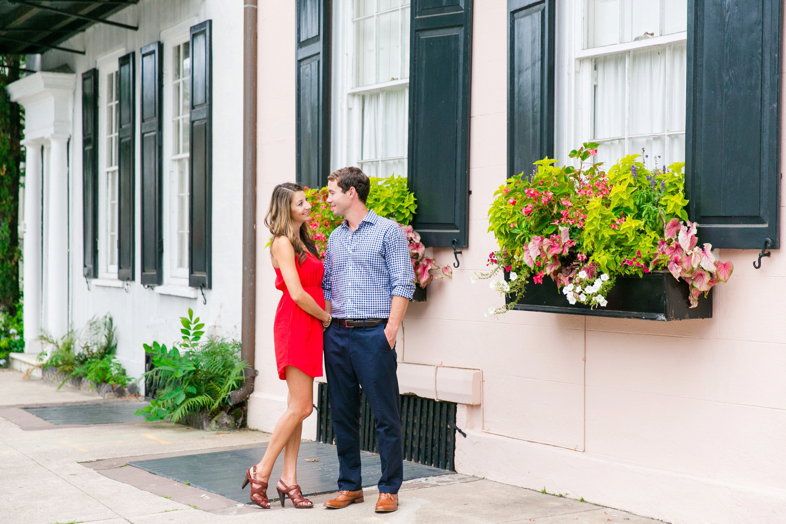 Red-Blue-Downtown-Charleston-Engagement-Session_0024