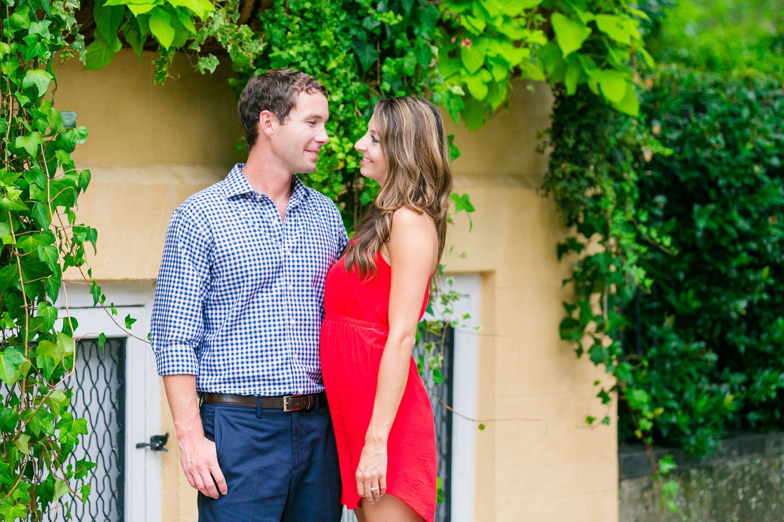 Red-Blue-Downtown-Charleston-Engagement-Session_0045