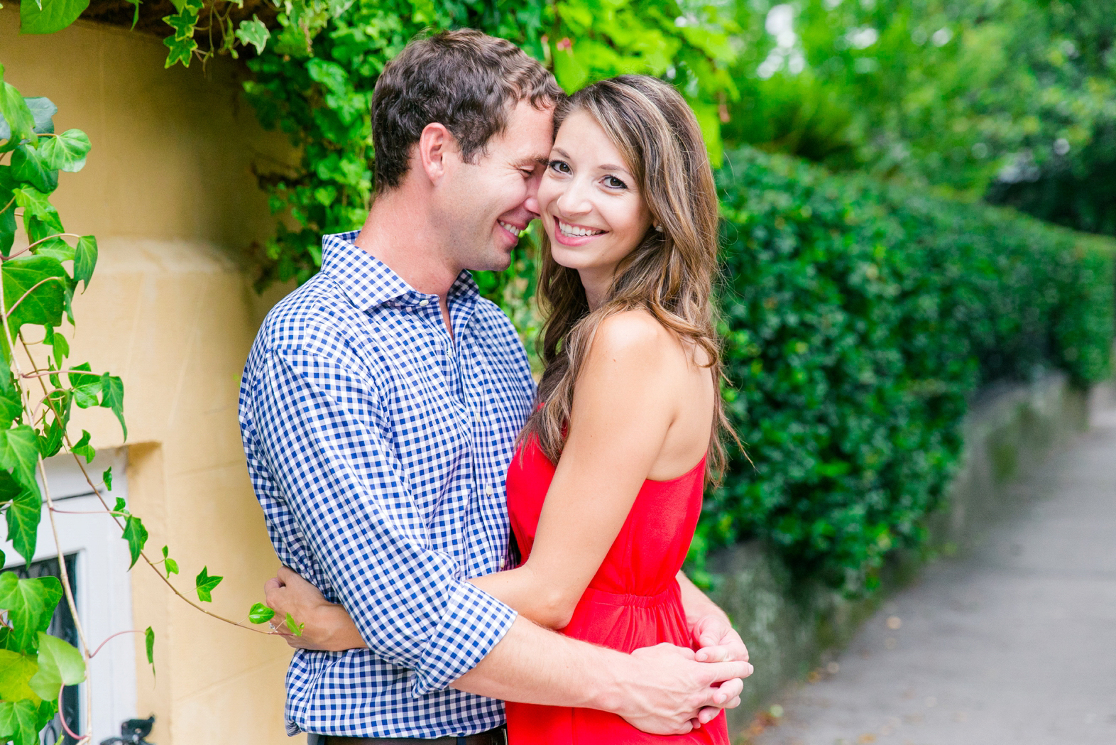 Red-Blue-Downtown-Charleston-Engagement-Session_0046