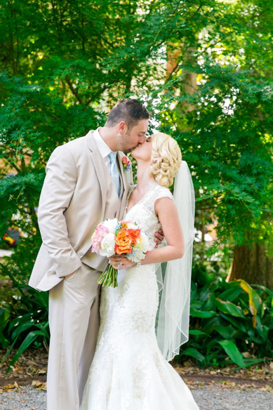 Coral-Yellow-Blue-Summer-Wedding-Creek-Club_0047