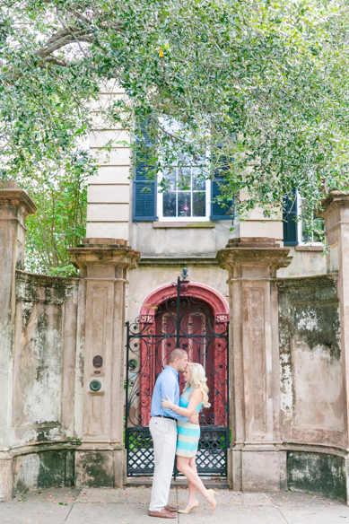 historic-charleston-magnolia-plantation-engagement-session_0010