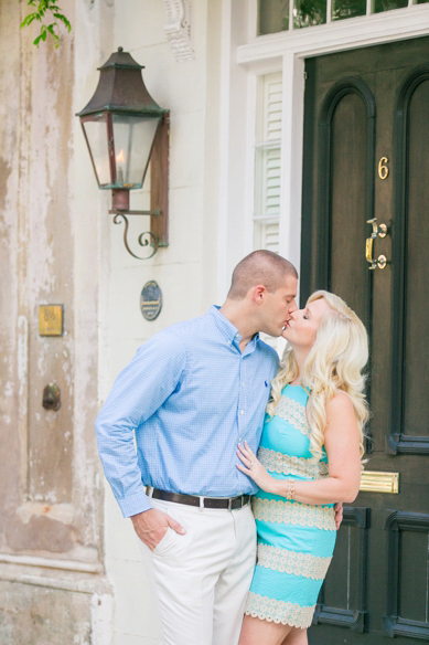 historic-charleston-magnolia-plantation-engagement-session_0018