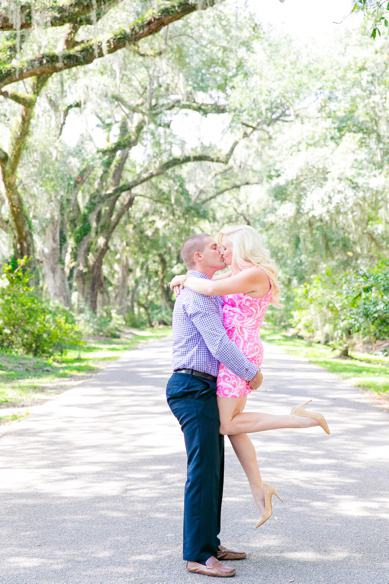 historic-charleston-magnolia-plantation-engagement-session_0039