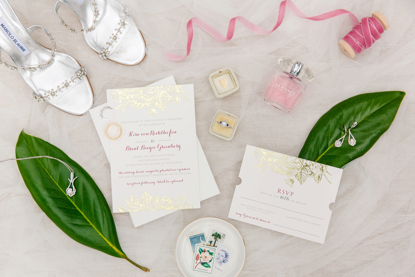 romantic-burgundy-gold-magnolia-plantation-wedding_0009