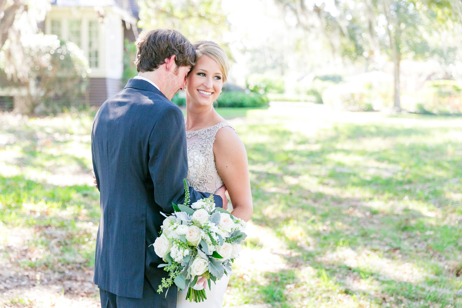 Wesley + Lansing // Neutral Southern Wedding at Oldfield Plantation ...