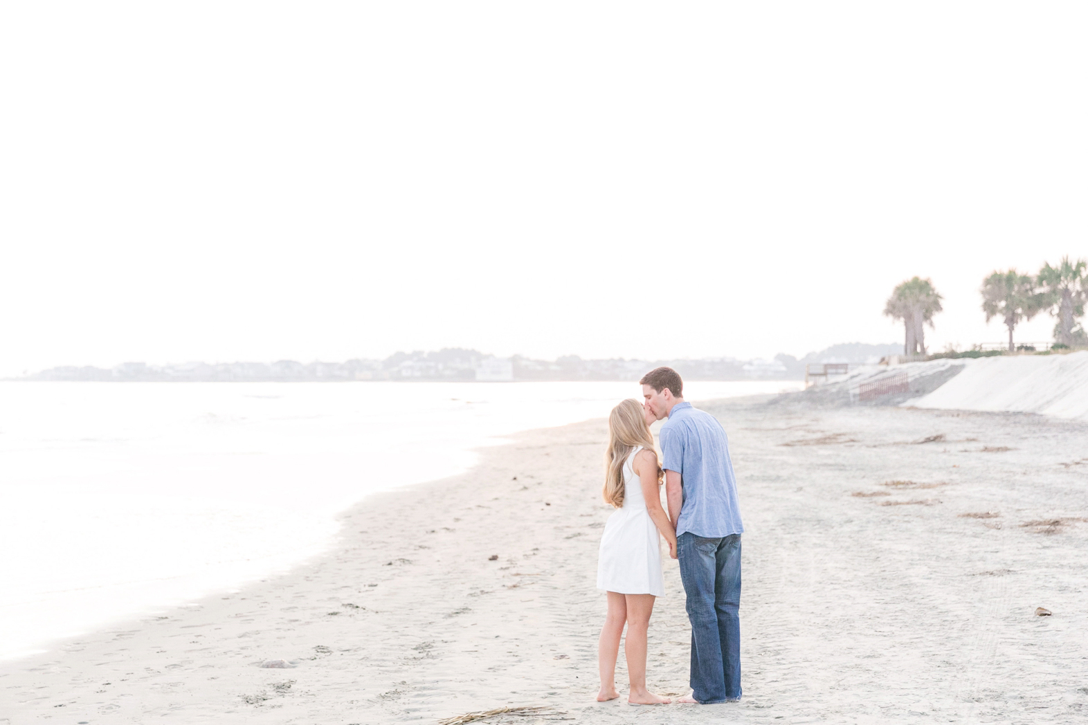 downtown-charleston-isle-of-palms-engagement-session_0013