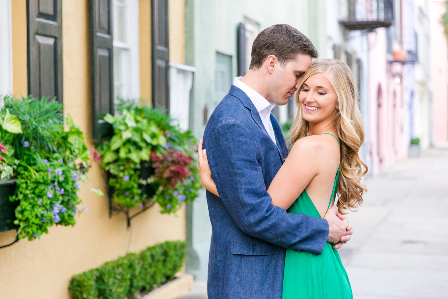 downtown-charleston-isle-of-palms-engagement-session_0014
