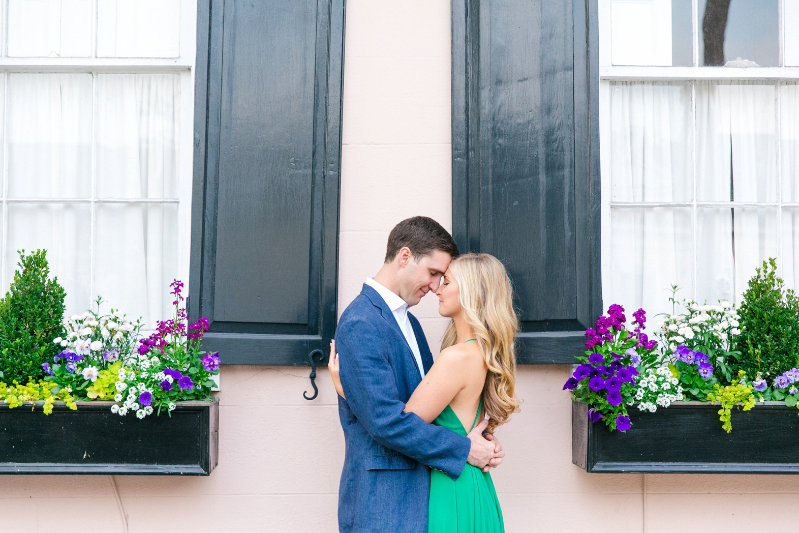 downtown-charleston-isle-of-palms-engagement-session_0019