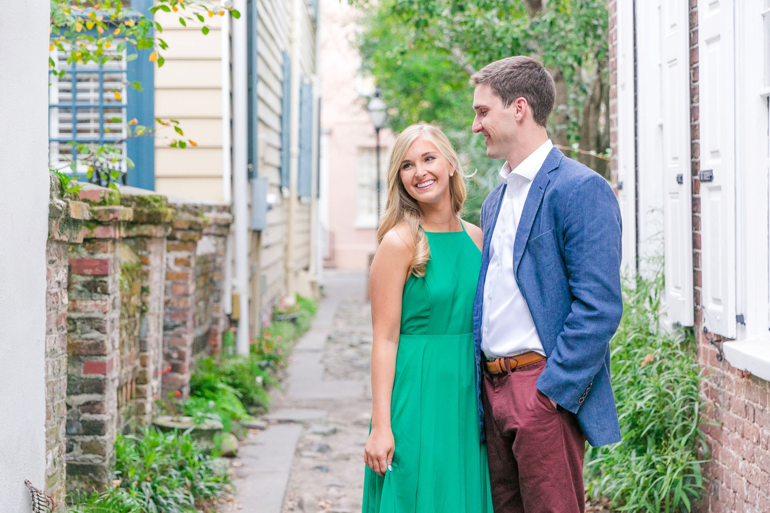 downtown-charleston-isle-of-palms-engagement-session_0027