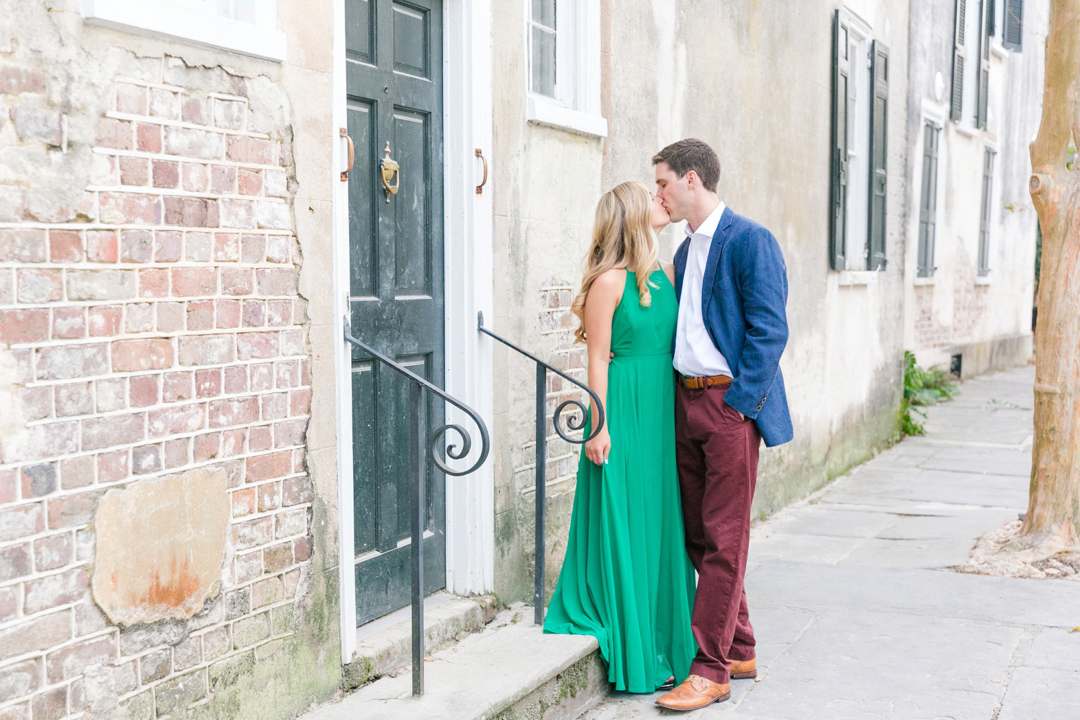 downtown-charleston-isle-of-palms-engagement-session_0030
